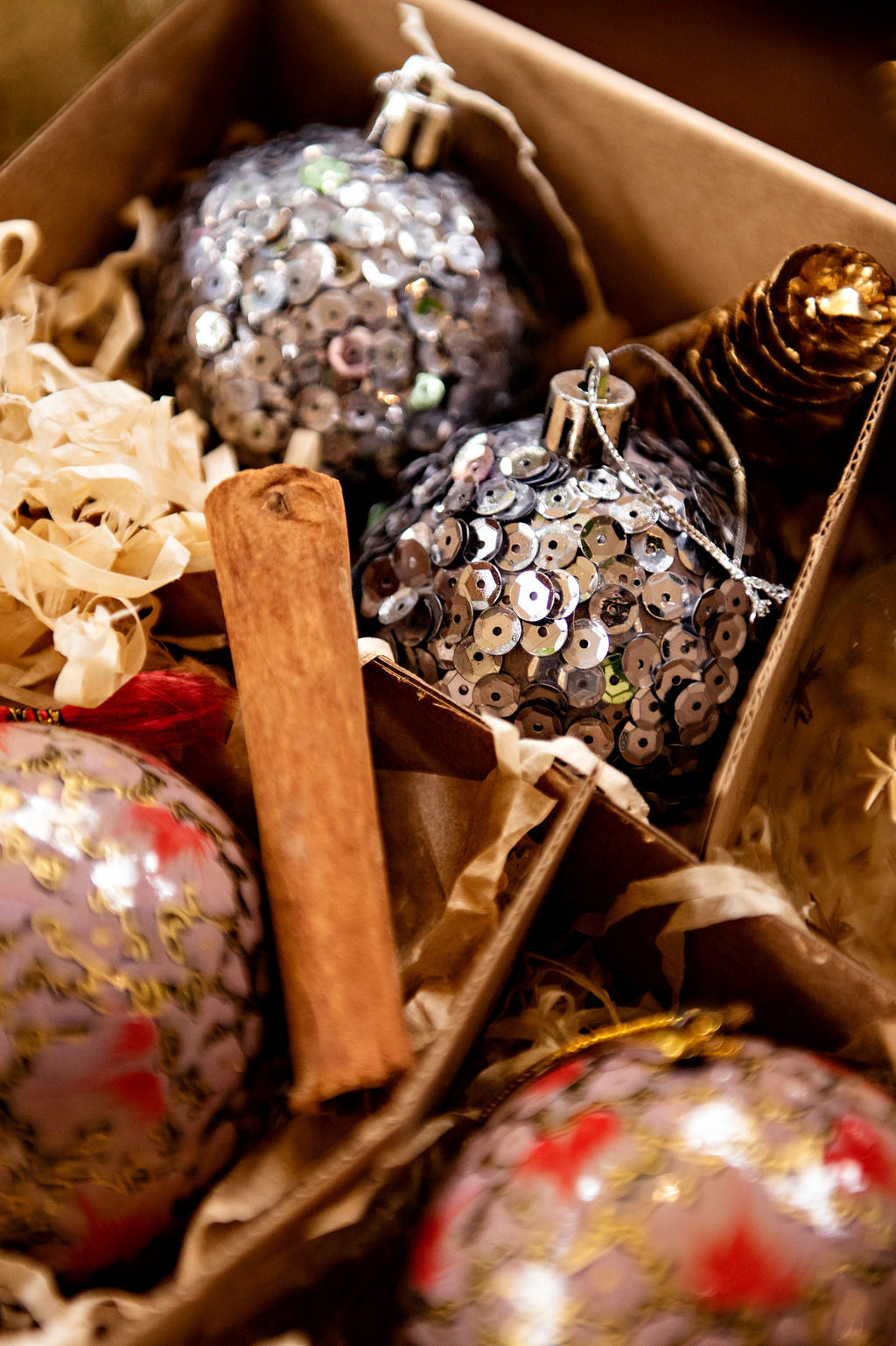 Mauve and Gold Luxury Christmas Box Set, 18pc