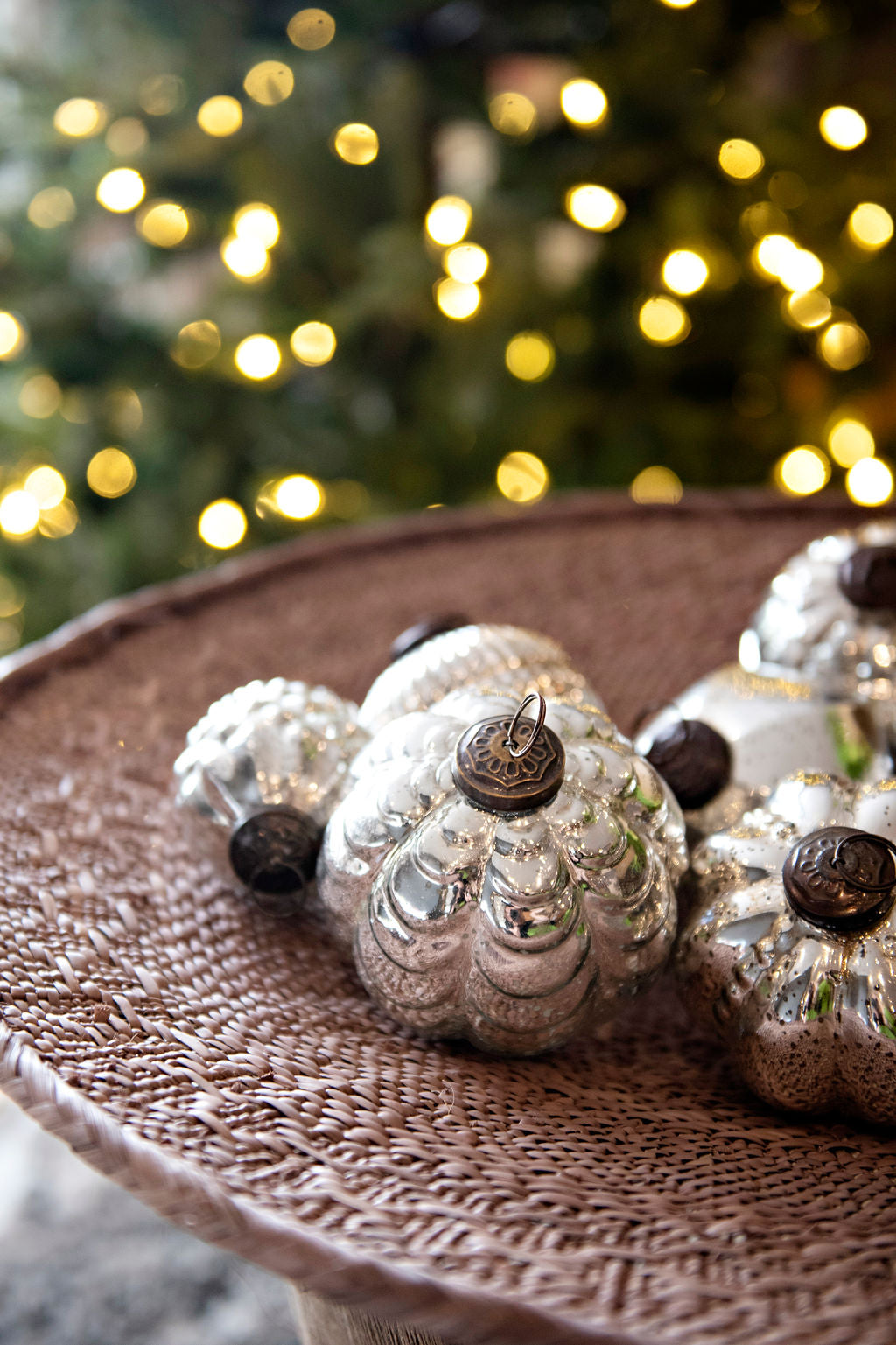 Vintage draped glass bauble (XL)