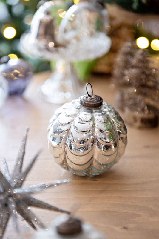 Vintage draped glass bauble (XL)